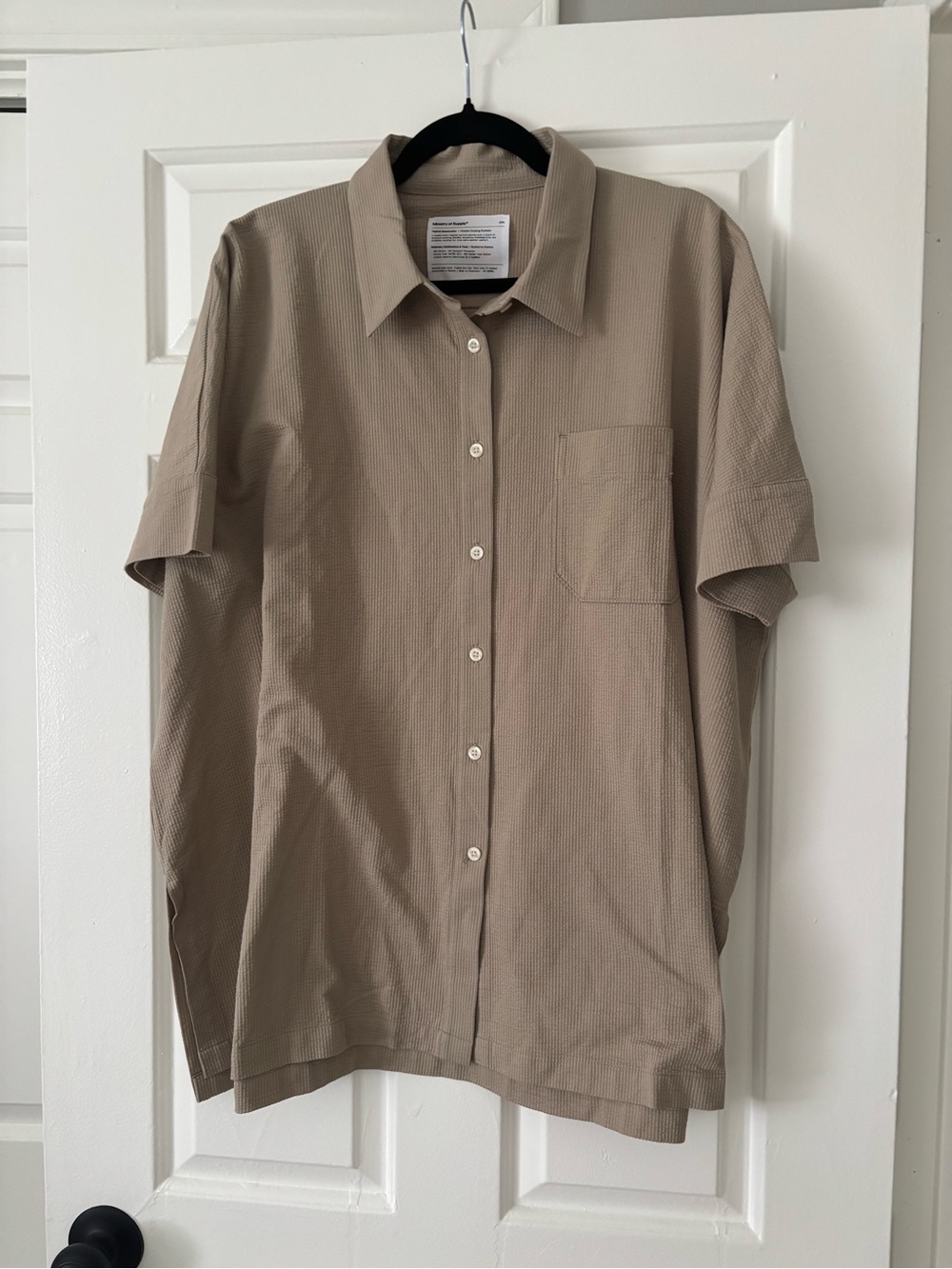 Ministry of Supply Short-Sleeve Button-Down Shirt in Taupe - XXL - NWOT - Picture 3 of 6